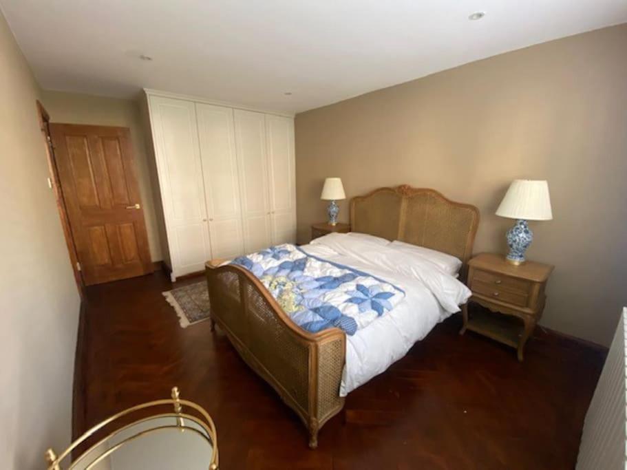 2 Double Bedroom Charming Chelsea Apartment London Exterior foto